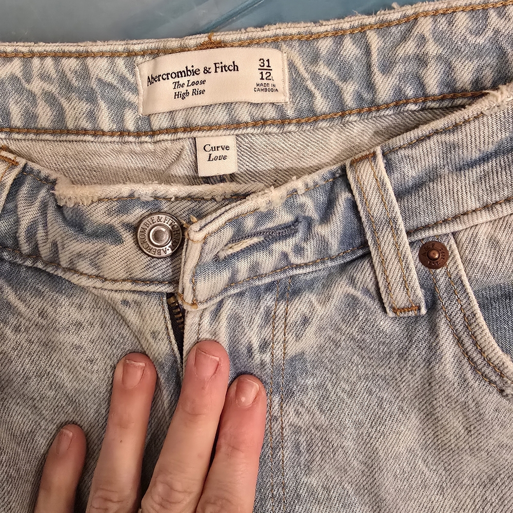 Abercrombie & Fitch Women's Light Blue High Rise Jeans